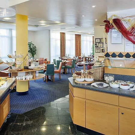 Vienna House Easy By Wyndham Hotel