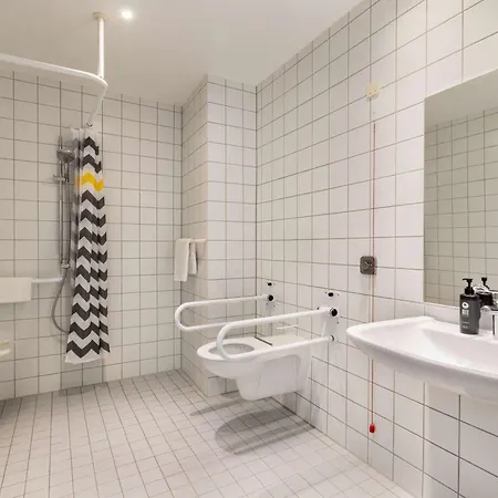 Vienna House Easy By Wyndham 4*