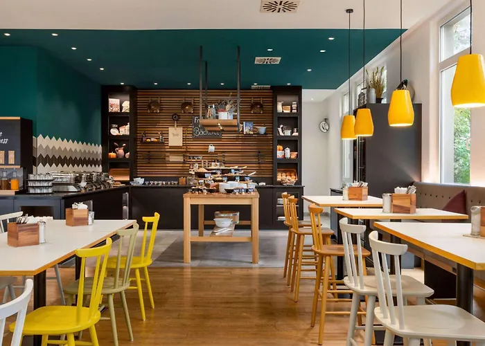 Vienna House Easy By Wyndham 호텔 4*
