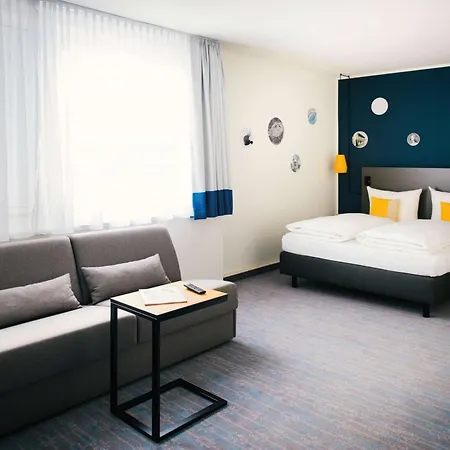 Vienna House Easy By Wyndham 4* אמברג