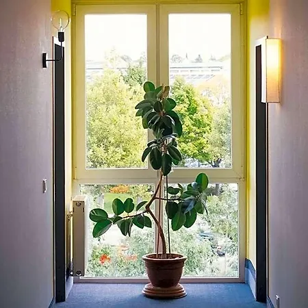Vienna House Easy By Wyndham Hotel 4*