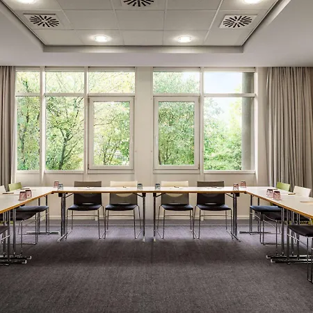 Vienna House Easy By Wyndham 4*