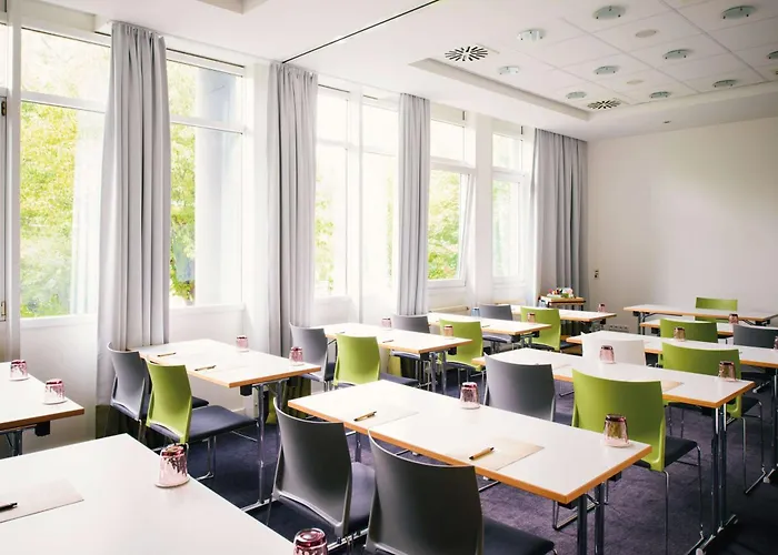 Vienna House Easy By Wyndham 4*
